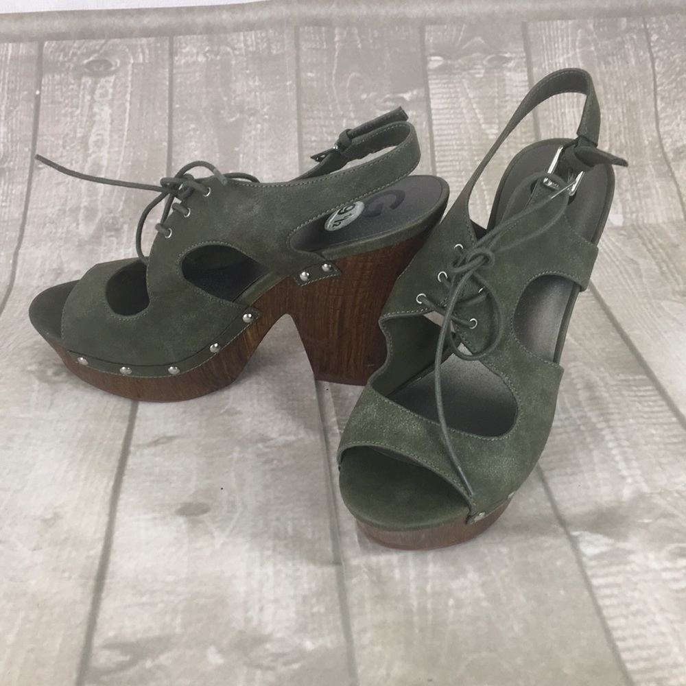 G by Guess 9.5 wooden platform
